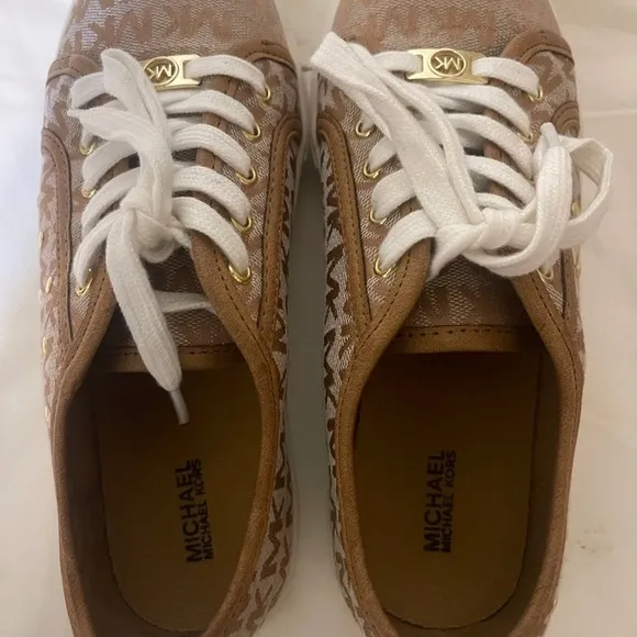 Michael‎ Kors Medici Lace MK Signature Sneakers women’s size 4 Tan/Gold
