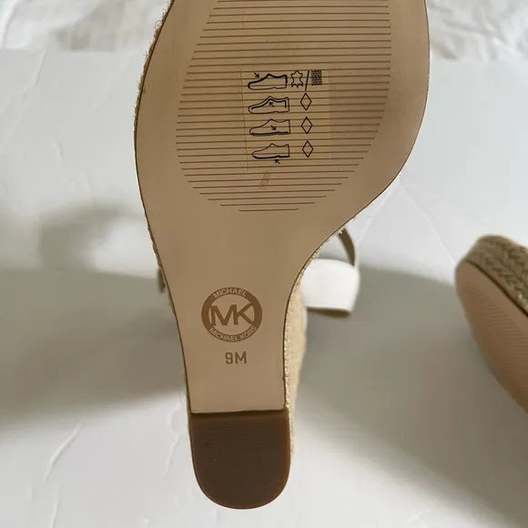 MICHAEL Michael Kors Women’s Penelope Wedge Canvas Shoes Size 9 NEW