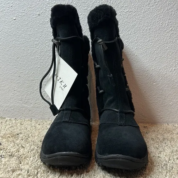 MIKN by Baffin Kamala Black Suede Winter Boots Women's size 11