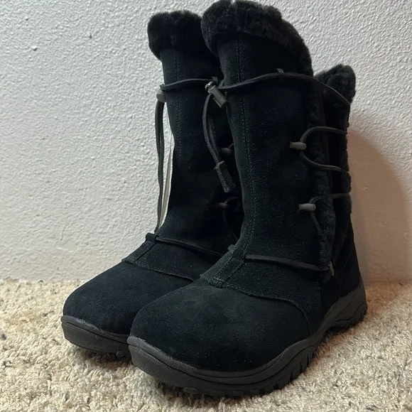 MIKN by Baffin Kamala Black Suede Winter Boots Women's size 11