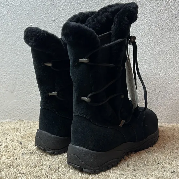 MIKN by Baffin Kamala Black Suede Winter Boots Women's size 11