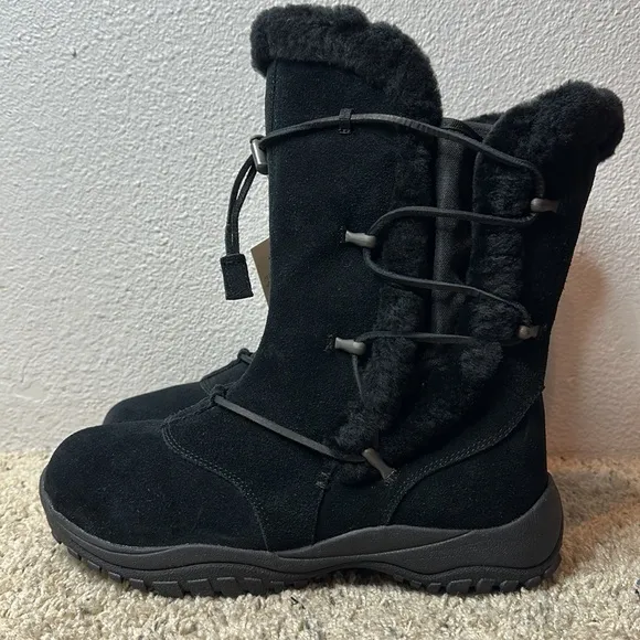 MIKN by Baffin Kamala Black Suede Winter Boots Women's size 11
