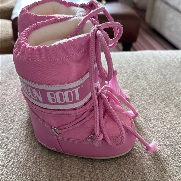 Moon Boot Pink Insulated Winter Boots