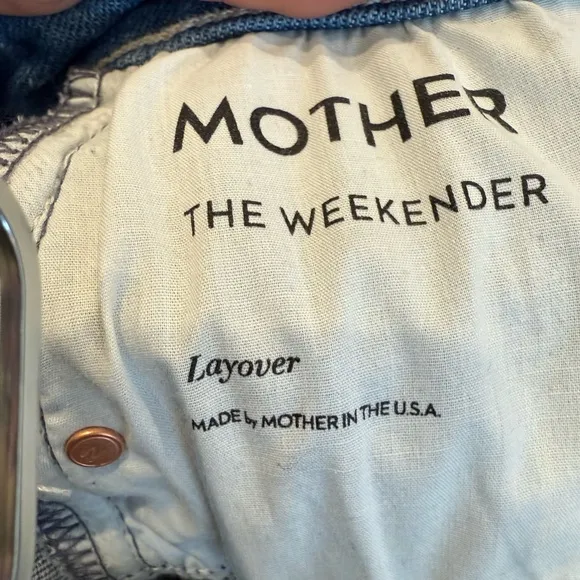 Mother The Weekender in Layover Denim Boot cut flare Mid Rise size 31