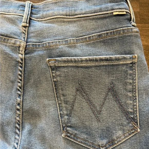 Mother The Weekender in Layover Denim Boot cut flare Mid Rise size 31