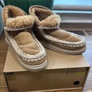 Mou Women's Tan Shearling Shoes -40