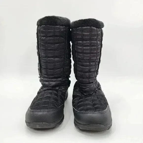 Mountrek Lisa Quilted Insulated Nylon Woman's Snow Boots Black Size 7.5