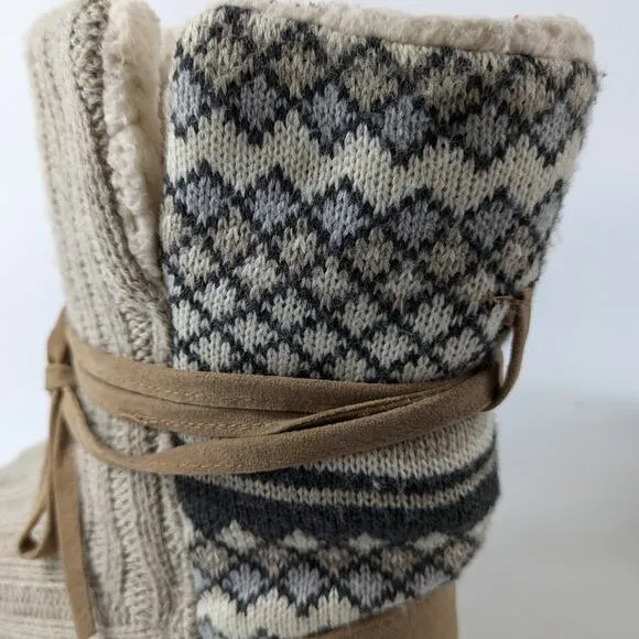 Muk Luks Womens Size 9 Slipper Boots Cozy Essentials Reliable Milwaukee Faux Fur