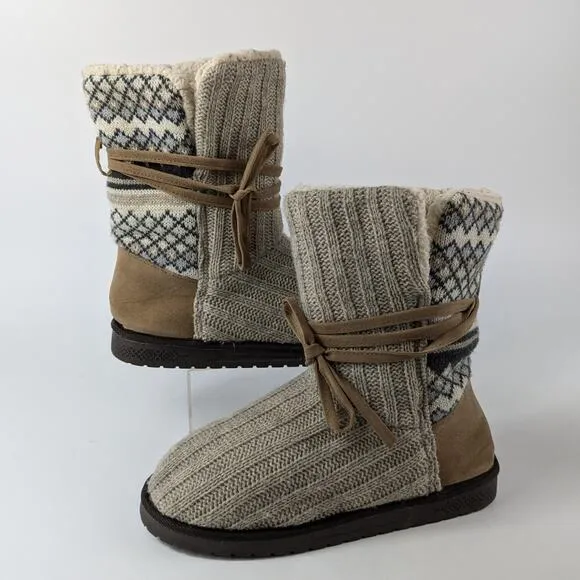 Muk Luks Womens Size 9 Slipper Boots Cozy Essentials Reliable Milwaukee Faux Fur