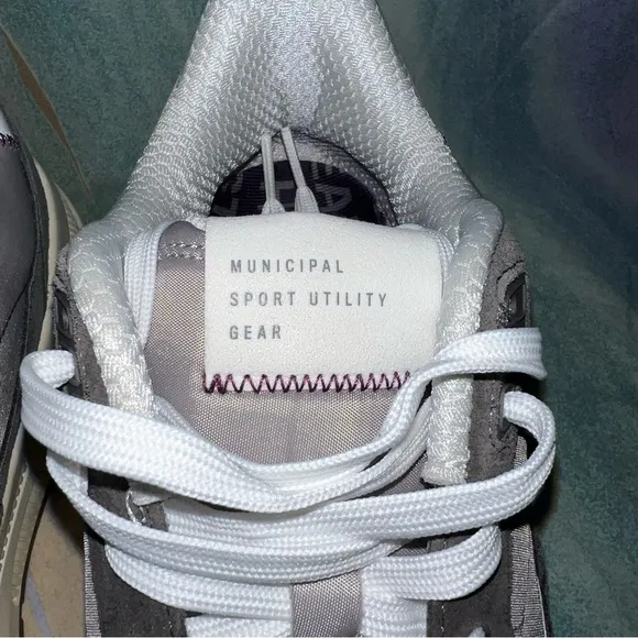 Municipal Origin Sneakers Shoes Mens Size 12 - 12.5 gray gray gum