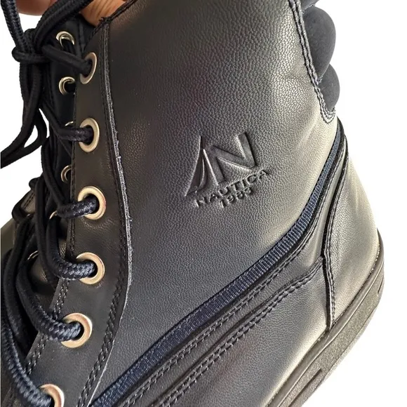 Nautica Men’s Garren Insulated Snow Navy Blue Boots Size 12