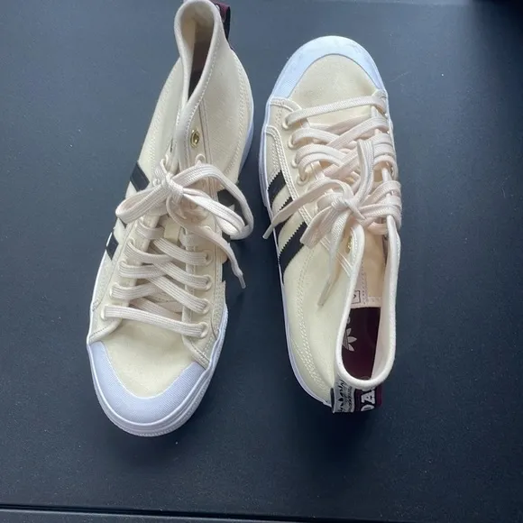 NEW adidas Nizza Platform Lace Up Mid Shoes Wonder White Size 10