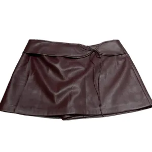 NEW AMANDA UPRICHARD Women's Mila Faux Leather Skort Russet Size L – Chic &amp; Edgy