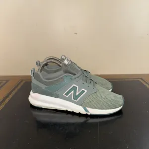 New Balance 009v1 Green Pink White WS009MG1 Women’s Size 6