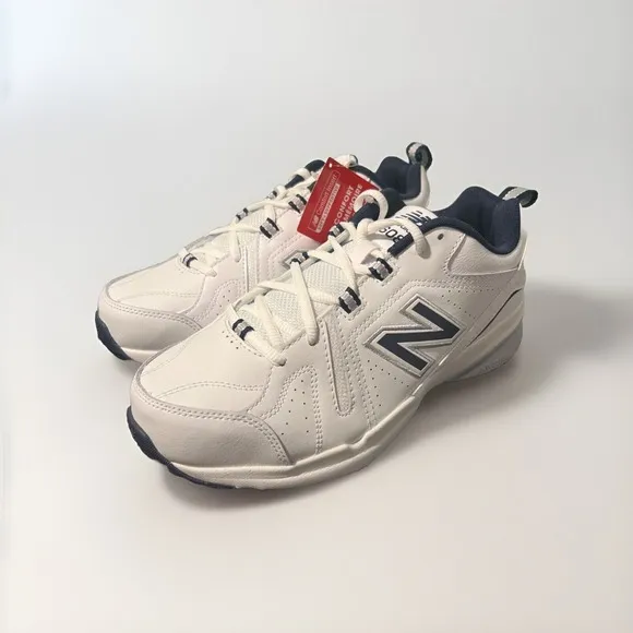 New Balance 608 White Navy Mens Training Sneaker Shoes MX608V5 NWT Size 8.5