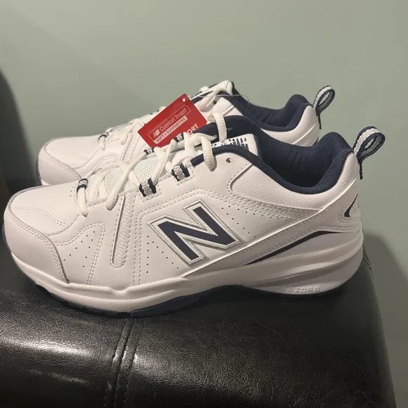 New Balance 608 White Navy Mens Training Sneaker Shoes MX608V5 NWT Size 8.5