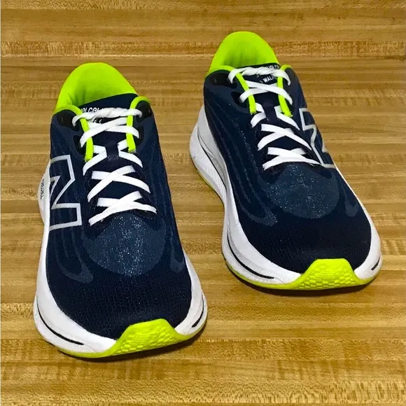 New Balance Fuelcell Walker Elite Size 8 Men