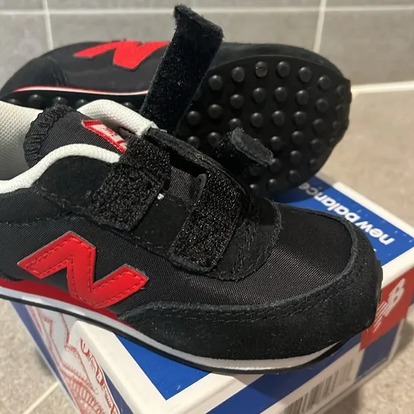 New Balance KE410KRI shoes sneakers 410 hook and loop Toddlers Boys Size 6