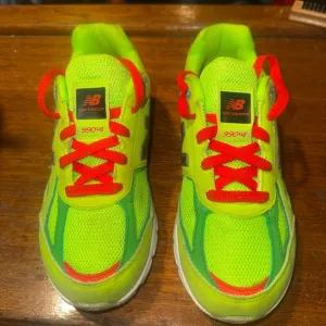 New Balance Kids' Neon Green and Red Sneakers Size 4 “Festival”