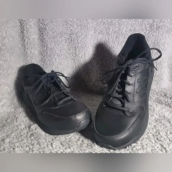 New Balance Men's 928 V3 Black Walking Shoes