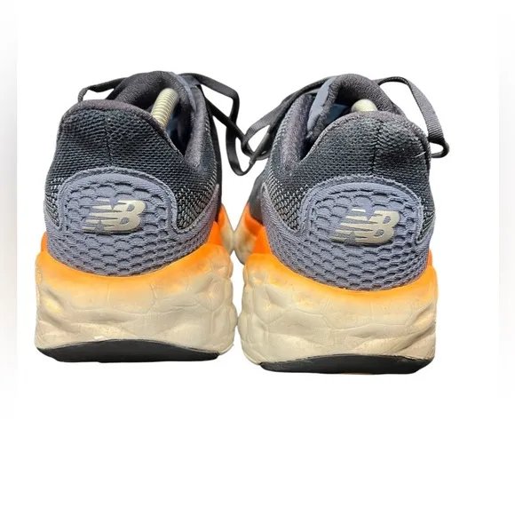 New Balance Men's Fresh Foam More V3 Running Shoes Size 9