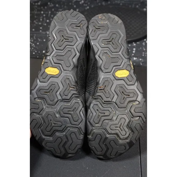 New Balance Minimus 20v5 Men's Sneakers Sz 10.5 D Black Training Shoes MX20BK5