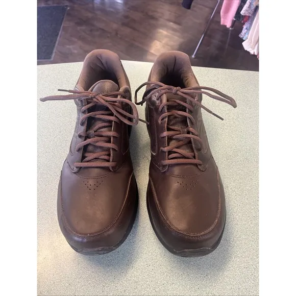 New Balance Shoes Men's 15 Walking Brown Leather Comfort Sneakers Lace Up 928 V2