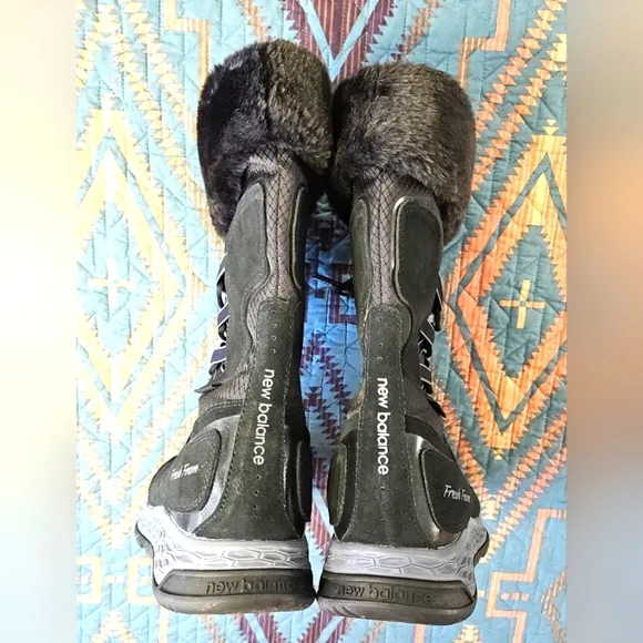 New Balance Women's Black Winter Boots