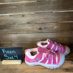 New Big Kids Keen Newport Pink Suede Fur Trimmed Outdoor Shoes Size 4 Y