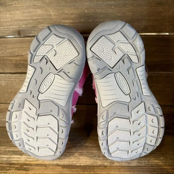 New Big Kids Keen Newport Pink Suede Fur Trimmed Outdoor Shoes Size 4 Y