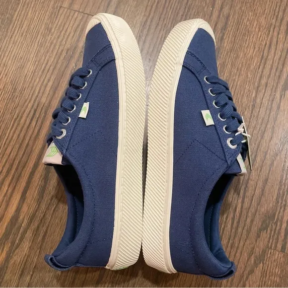 NEW Cariuma MINERAL BLUE Low Top Canvas Sneakers Shoes Women’s 10 Men’s 8.5
