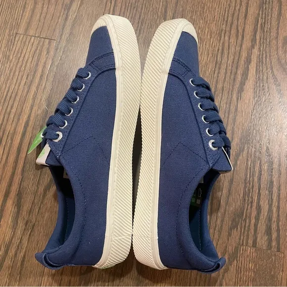 NEW Cariuma MINERAL BLUE Low Top Canvas Sneakers Shoes Women’s 10 Men’s 8.5