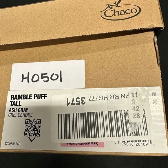 New Chaco Ramble Puff Tall Insulated Winter Boots 11 Ash Gray
