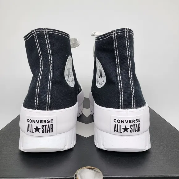 New Converse Chuck Taylor All Star Lugged 2.0 Size 10.5 Women's Shoes