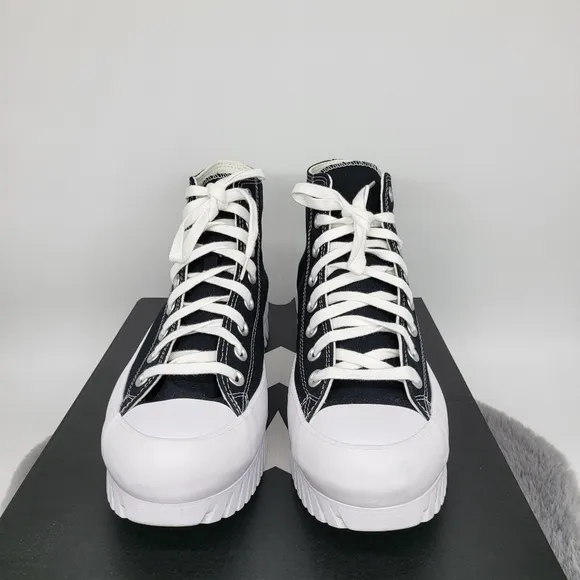 New Converse Chuck Taylor All Star Lugged 2.0 Size 10.5 Women's Shoes