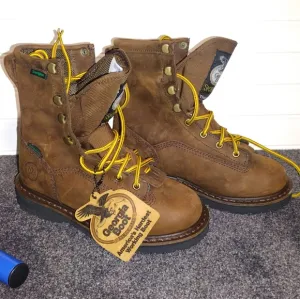 NEW Georgia Boots Kids 3.5