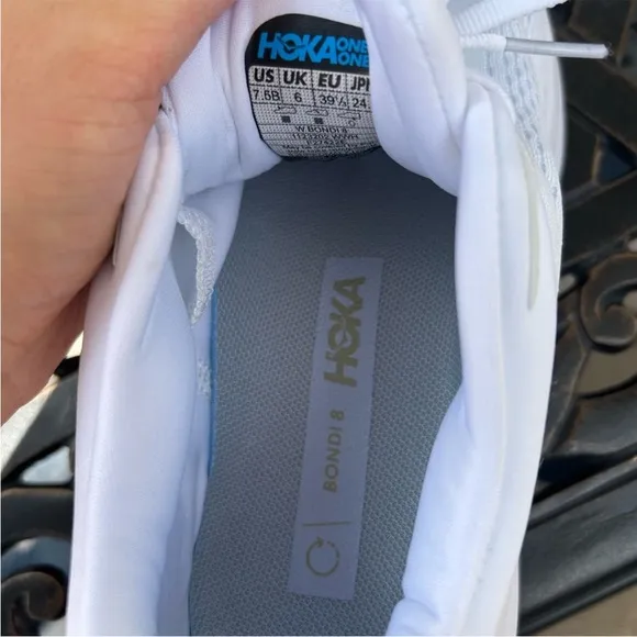 New HOKA Women’s Bondi 8 Shoes in White