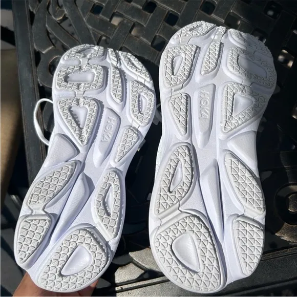New HOKA Women’s Bondi 8 Shoes in White
