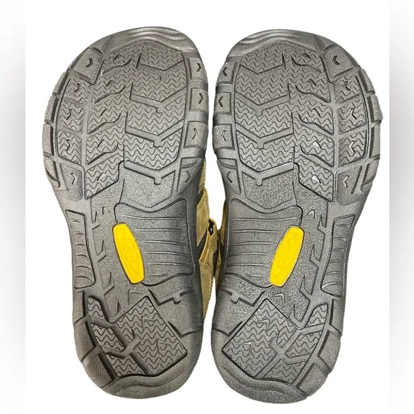 New Keen Brown Newport Size 6 (EU 38) Slip On Hiking Trail Shoes 1025501