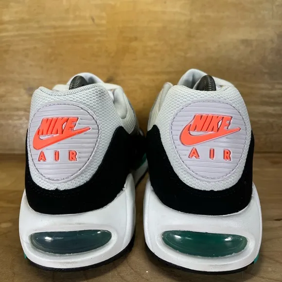 NEW Nike Air Max Correlate Womens Sz 10.5 Shoes Sneakers New Green Bright Mango