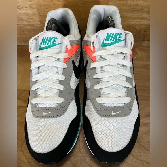 NEW Nike Air Max Correlate Womens Sz 10.5 Shoes Sneakers New Green Bright Mango