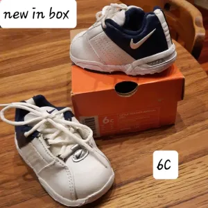 New NIKE  Little Trainer Arrival TD Athletic Shoes Sneakers Size 6C 307964-141