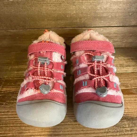 New NWOB Little Kids Keen Newport Pink Suede Fur Trimmed Outdoor Shoes Size 12 C