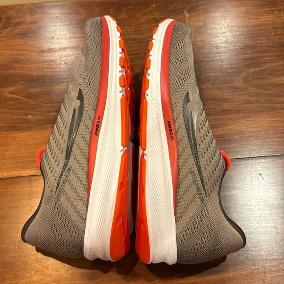 NEW Saucony RIDE 13 Boston Mens 13 Khaki Orange Lace Up