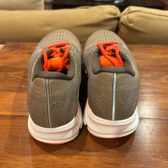 NEW Saucony RIDE 13 Boston Mens 13 Khaki Orange Lace Up