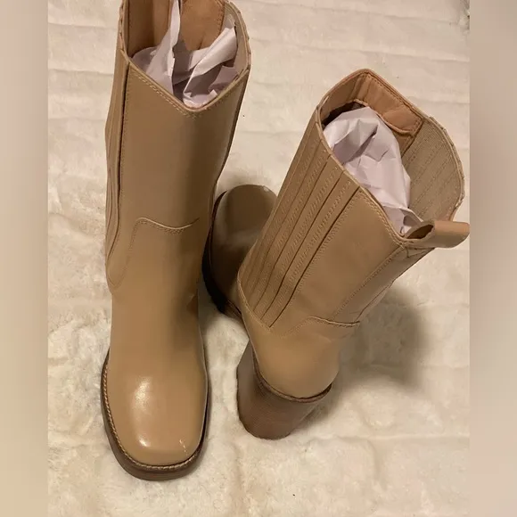 New! Seychelles Boots