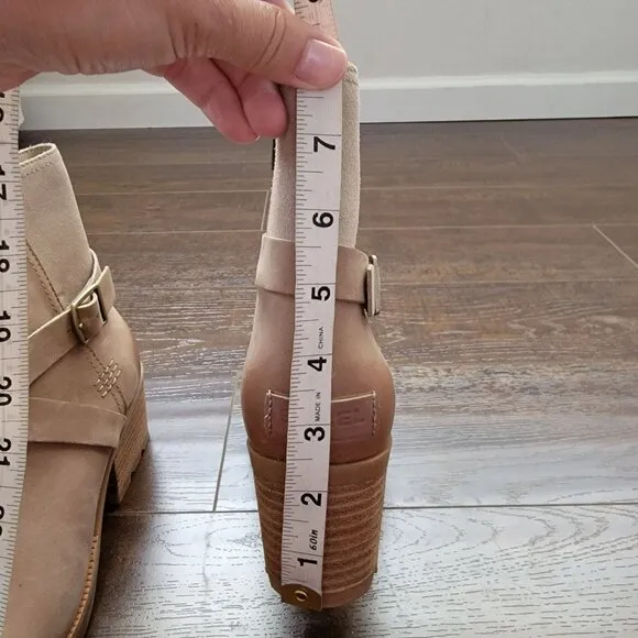 NEW Sorel Cate Buckle Boots Womens 7 Beige Leather Neutral Outdoors Rustic