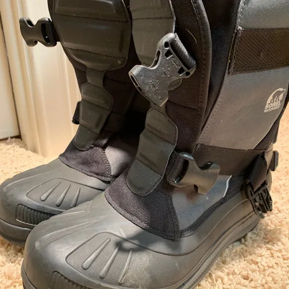 *NEW* Sorel Tac Buckle Boots