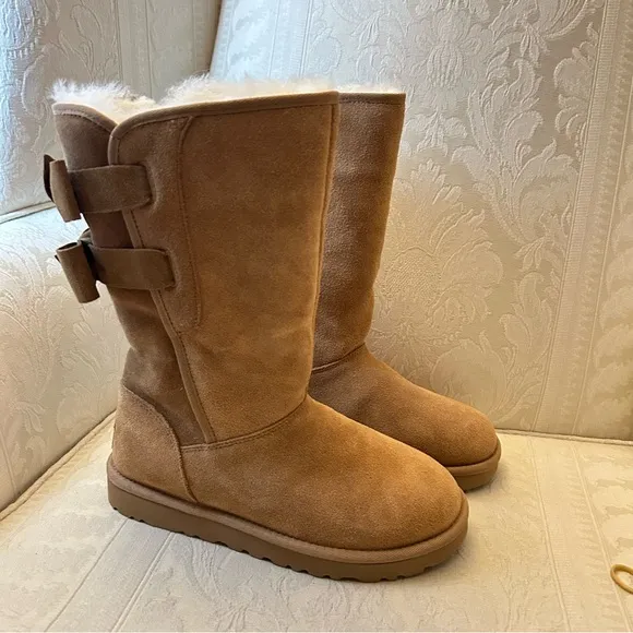 NEW 🆕 UGG ALLEGRA BOW II CHESTNUT BOOTS - WOMEN'S size 6