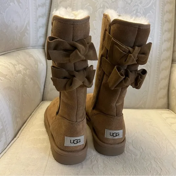 NEW 🆕 UGG ALLEGRA BOW II CHESTNUT BOOTS - WOMEN'S size 6